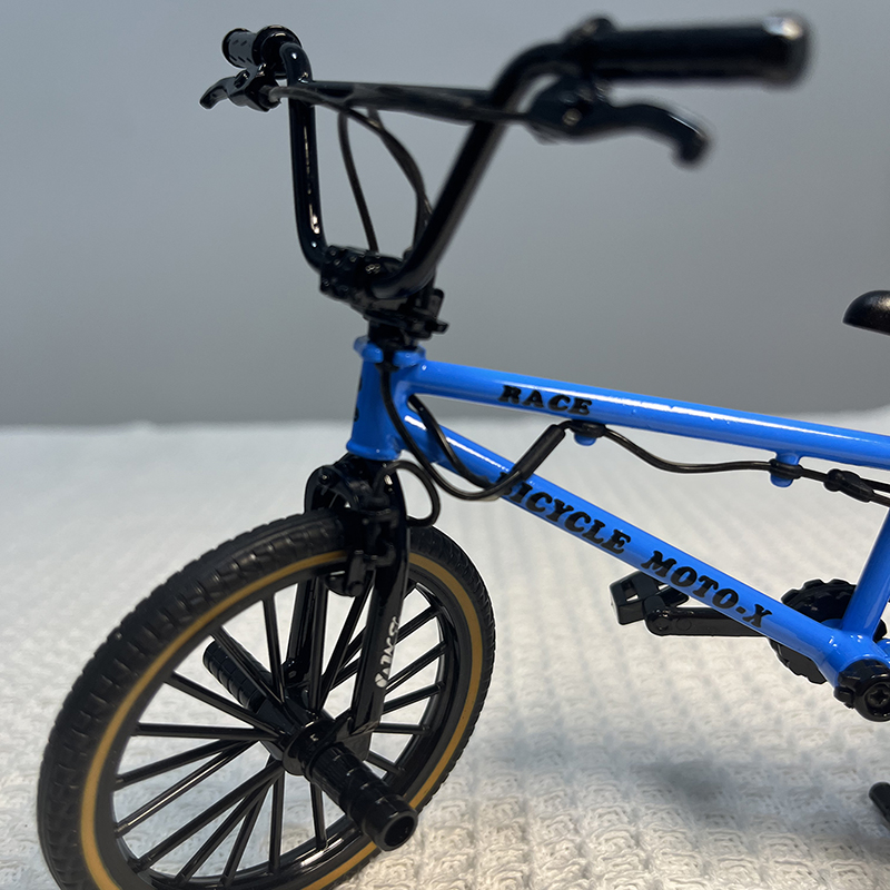 1:8 نموذج صغير سبيكة دراجة مع  - مراجعة Mountain Biking Gifts وسعره